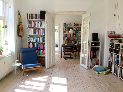 110 m2 flat with high ceilings, big windows and lots of sunlight. Perfect for a  Copenhagen, Denmark Spacious, bright apartment. (Families only). Entire rental unit vacation rental 13330333