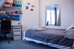 Joli 3 pièces situé juste à côté du superbe Parc Monceau et à 15min à pied de l' Grenoble, France 3 pièces - Parc Monceau Entire rental unit vacation rental 11250470