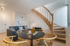 - Sublieme studio voor 4 pers.<br />- In een karaktervol gebouw en gerenoveerd m  •Design Duplex Studio Gent• comfortabel verblijven Entire condo vacation rental 668761224021683455