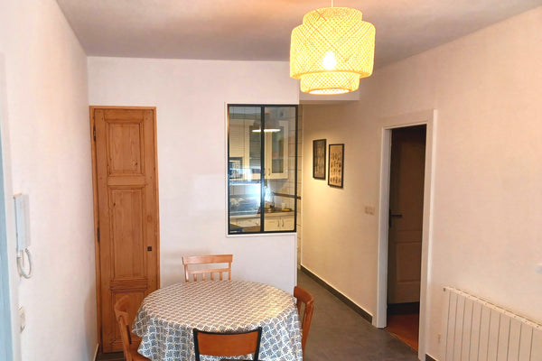 Appartement T2 en RDC, idéalement situé au centre de Lyon (métro Garibaldi). <br Saint-Symphorien-d'Ozon, France Appartement T2 tout équipé en plein coeur de Lyon Entire rental unit vacation rental 49414639