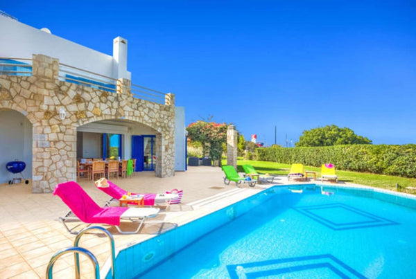 Located just on the outskirts of the quaint, little village of Plaka, Villa Thea Maidstone, United Kingdom Stunning sea views and walking distance to Plaka. Entire villa vacation rental 49362573