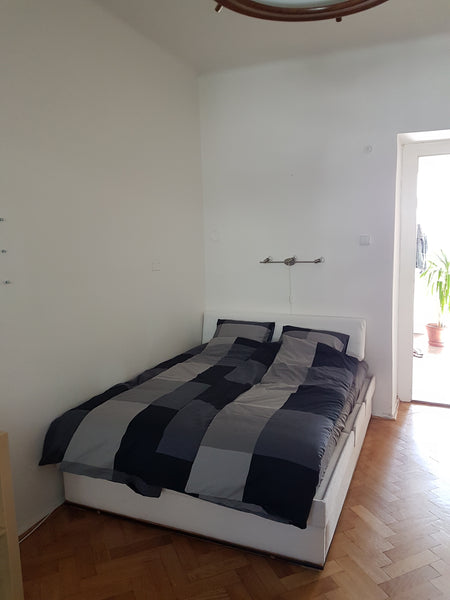 Cozy, clean apartment, right by the metro, 10 min to the center (underground)<br Nový Vestec, Czechia Friendly apartment, 10min to center Entire rental unit vacation rental 20214526