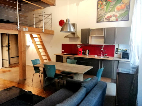 Beau duplex typiquement lyonnais de 54 m2 , refait à neuf, idéalement situé au c  HYPER CENTRE / presqu'ile / Opéra /Musée Entire rental unit vacation rental 38541958