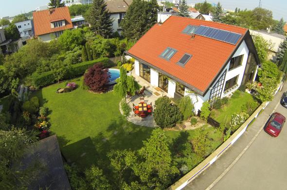 Hlavní město Praha, Czechia 5 Double room, balcony Private room in villa vacation rental 49585205