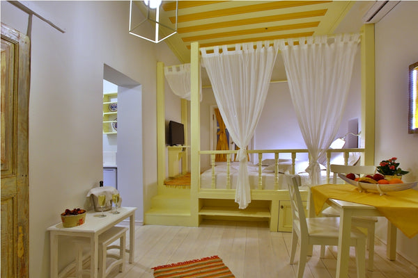 Traditional City Hotel<br /><br /><b>The space</b><br />Efchi Suites 1904 is loc  Efchi Suites 1904 Room in boutique hotel vacation rental 27349001