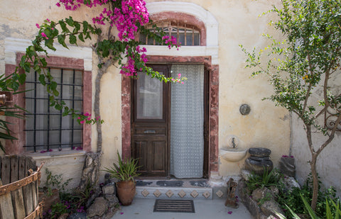 A traditional cave house located in a traditional village in the heart of the is Greece Santorini Cave House "Le Petit" Cave vacation rental 6296773