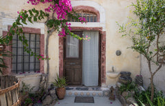 A traditional cave house located in a traditional village in the heart of the is Greece Santorini Cave House "Le Petit" Cave vacation rental 6296773