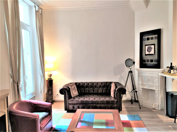 Appartement de 42m2 au 1er étage surélevé d'un immeuble du 18è siècle. <br />L'e Paris, France 42m2 St Germain Notre Dame en bail mobilité Entire rental unit vacation rental 21579861