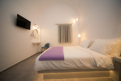 Cozy apartment in the heart of Thira .<br />A room for two with a very comfortab Thera, Greece Cozy Apartament in Thira - Markakis Studios Entire serviced apartment vacation rental 49441310