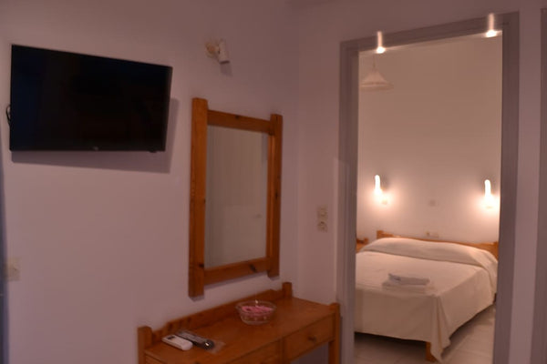 The building is composed by 8 apartments, 2 of them have a king size bed.Located Taviano, Italy Asteri Suite Number 6 Entire condo vacation rental 20189341