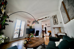 Venez visiter Paris et vous reposer dans ce 3 pièces de 36 mètres carrés avec ba Lisbon, Portugal Appartement parisien proche Tour Eiffel Entire rental unit vacation rental 2982988
