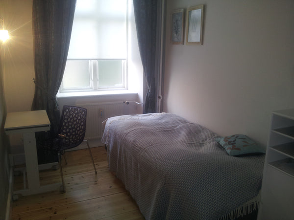 Small room in cosy big apartment in the very heart of Copenhagen, Vesterbro. Clo Denmark Central in The Heart of Copenhagen Vesterbro Private room in rental unit vacation rental 44356439