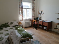 I am renting my cozy 1-bedroom apartment (preferably for 1 guest, max.2), in qui Arnhem, Netherlands Cozy apartment for rent, from July to September Entire rental unit vacation rental 606350441614464099