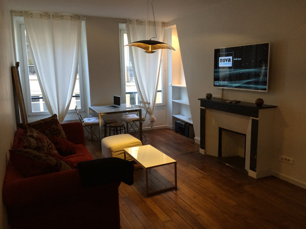Brand new apartment (renovation work October 2016);<br />Bright 2-bed in a great Paris, France Charming apartment very center of Paris! Entire rental unit vacation rental 14139365