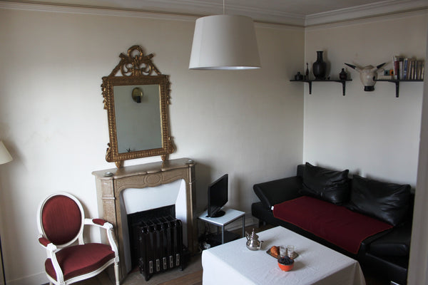 <b>The space</b><br />A cosy old but charming and quiet one bedroom apartment of Paris, France Center of Paris-Eiffel Tower view! Entire rental unit vacation rental 4213048