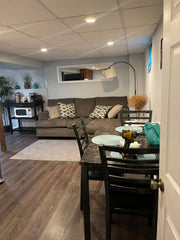 Great 1 Bedroom apt on a treeline block in a VERY safe area, 6 mins from S.I Uni New York, NY Rental unit in Staten Island · ★4.60 · 1 bedroom · 1 bed · 1 bath Entire rental unit vacation rental 44191733
