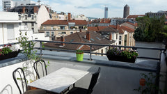 Appart très cosy environ 45 m2 sous les toits dans résidence sécurisée, avec ter Lyon, France T2 pour la fête des Lumières Entire rental unit vacation rental 9428165