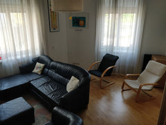 Our cosy flat is located in the calm 19th district of the city. There is an easy Vienna, Austria Cosy flat in the 19th district Entire rental unit vacation rental 27453350