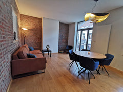 Belle chambre lumineuse dans un appartement duplexe à Saint-Gilles, au cœur de B Brussels, Belgium Belle chambre 2 lumineuse au coeur de Bruxelles Private room in rental unit vacation rental 660743002887922375