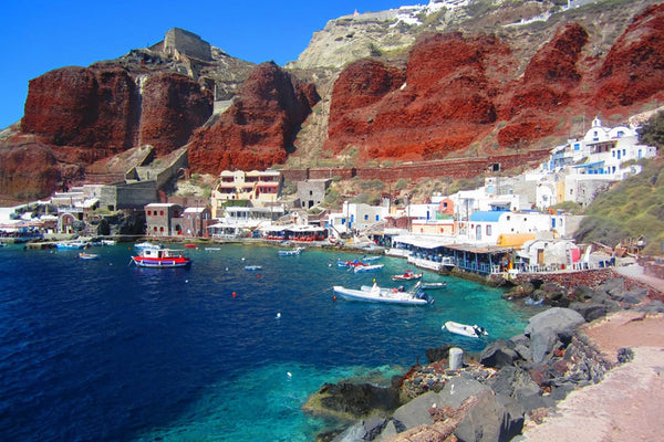 Guest House Sorokos is located in the countryside of Santorini, in a tranquil ar Sorrento, Italy Guest House Sorokos in Santorini Entire villa vacation rental 39349368
