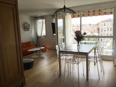 Appartement lumineux et calme  5ème étage avec ascenseur, balcon vue jardin. Sit Lyon, France Appartement Entire condo vacation rental 26113469