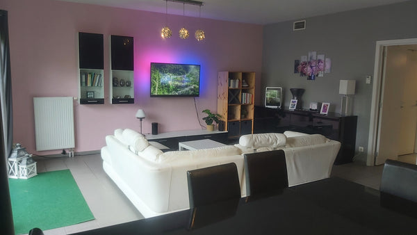 Appartement dans un endroit tres calme avec 2 lit double adulte .nouvelle constr  Superbe appartement avec parking gratuit . Entire rental unit vacation rental 51398562