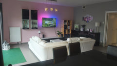 Appartement dans un endroit tres calme avec 2 lit double adulte .nouvelle constr  Superbe appartement avec parking gratuit . Entire rental unit vacation rental 51398562