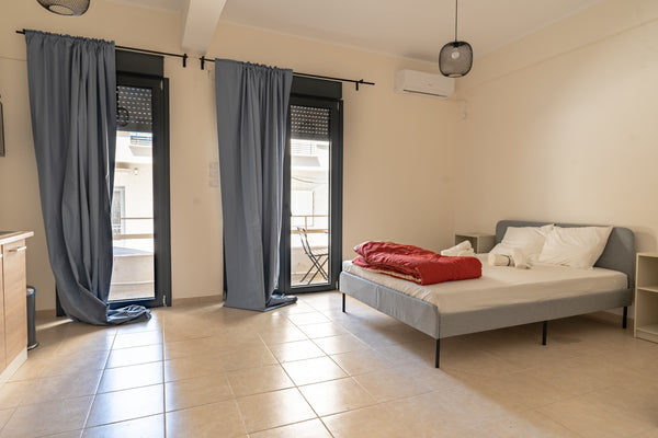 Modern, bright and fully furnished apartment located only 15 min from the metro  Athens, Greece Ag. Ioannis metro station studio 1 bed for 2 pers Entire condo vacation rental 643915133577626083