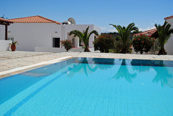 This beautiful and independent house of 70 sqm, located in a safe area of the Ak Chania, Greece Akrotiri House★Swimming pool shared★A/C★Wi-Fi★4/5p Entire home vacation rental 17930173