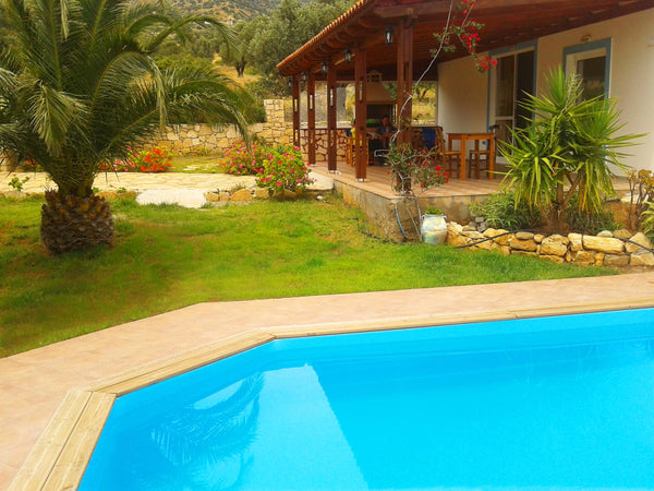 The villa consists of two storeys. <br /><br />Downstairs there are 2 bedrooms,   Villa Alexander 1 Entire villa vacation rental 24256212