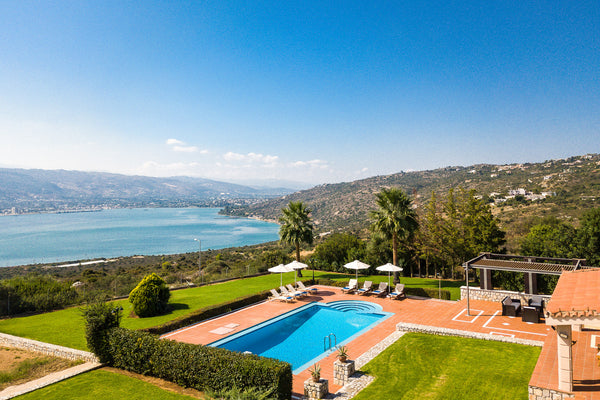 Villa Thealassa  is approved by Greek Tourism Organisation & managed by 