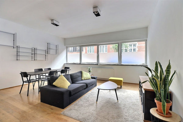 Appartement 1 chambre à saint-gilles. Très bien situé dans un quartier génial.  Saint-Gilles, superbe appartement très bien situé Entire rental unit vacation rental 640344795083628550