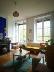 Mon appartement est très lumineux, 50m2 avec chambre sur vue dans les traboules. Lyon, France Superbe appartement de 50M2 avec vue sur la Saône Entire rental unit vacation rental 53505347