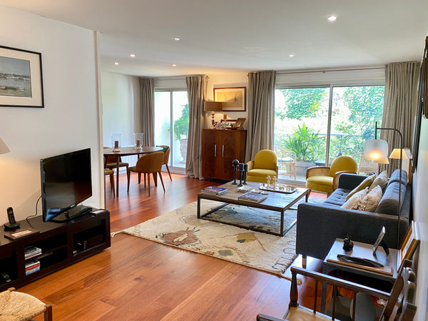 Grand appartement T3 chic et élégant de 87 m² au premier étage d'une résidence a Bordeaux, France Élégant Appartement à Caudéran/ Ascenseur/ Parking Entire condo vacation rental 50039937