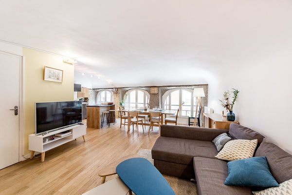 Ideally located 5 minutes walk from Place Bellecour, in one of the streets perpe  Authentic modern and lovely - 70sqm loft near Entire rental unit vacation rental 640387596152655671