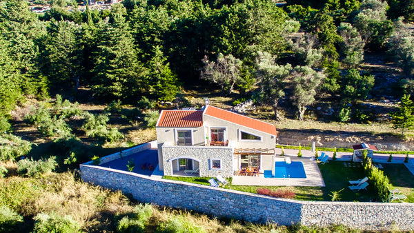 Brand new 3 bedroom villa, private pool & BBQ  with stunning views in a tranquil Rethimnon, Greece New 3bedroom villa, pool, BBQ & stunning views! Entire villa vacation rental 20152798