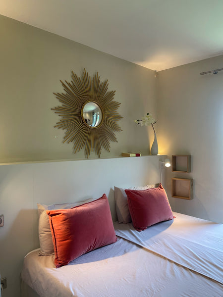 À quelques pas du vieux Lyon, du funiculaire et de Fourvière, surplombant un jar Lyon, France Les Cerisiers Entire rental unit vacation rental 652061888720033744