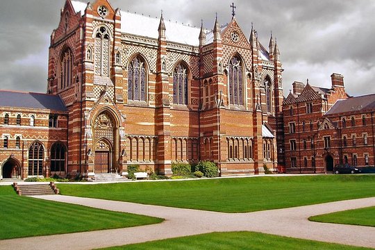 Private full day tour to Oxford and Cambridge from London with Hotel Pick Up  Private Tours and Travel Guide Europe London CITY London Destination Tour