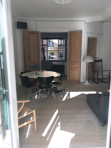 A big apartment with a lot of charm. We love living here and hope you will too.< Copenhagen, Denmark Beautiful spacious apartment Entire rental unit vacation rental 355841