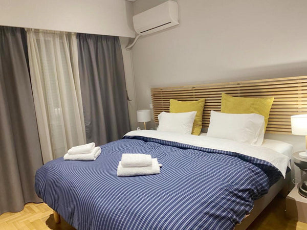 A 30 sqm minimalistic studio in the heart of Kolonaki, walking distance to the s Athens, Greece Bang in Kolonaki Entire rental unit vacation rental 53916686