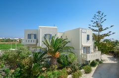 Set in a quiet place, our spacious two-roomed apartments are perfect for a relax  Beautiful Two-Roomed Apartment in Agia Anna Room in hotel vacation rental 45095323