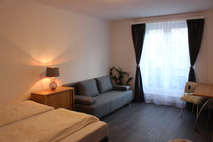 Quiet residential area, no main road, public transport within walking distance ( Zürich, Switzerland Quiet appartement 15min from the centre Entire rental unit vacation rental 34855339
