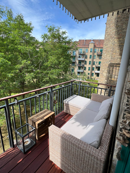 Centrally located residence with large southwest facing balcony and shared court  80 m2 Beautiful apartment with large balcony Entire condo vacation rental 677555848407660191