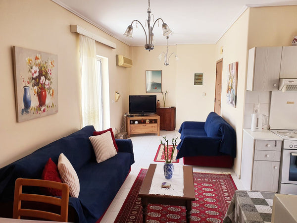 Modern two rooms apartment, 50 sq.m. on the 5th floor in a very safe and quite a Athens, Greece Modern refurbished penthouse with view near center Entire rental unit vacation rental 41980321
