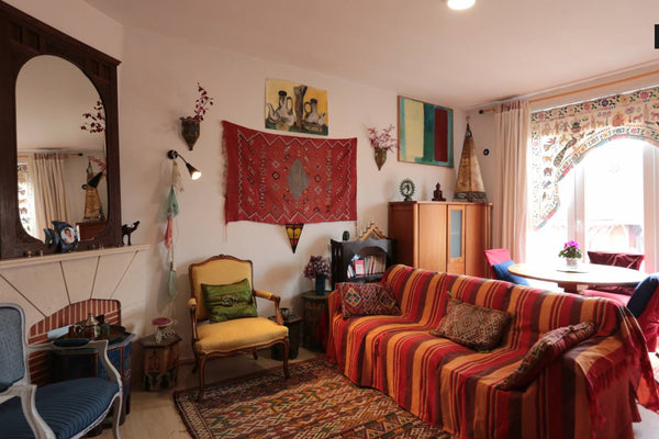 Appartement charmant et très lumineux (3ème) . Composé de 2 chambres , un salon  Brussels, Belgium Appartement lumineux agréable, calme et éclectique Entire rental unit vacation rental 37310933