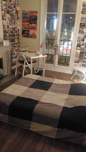 We are three students living together in Paris, in front of the Montparnasse tow Paris, France Private Room in Montparnasse Private room in rental unit vacation rental 21887096