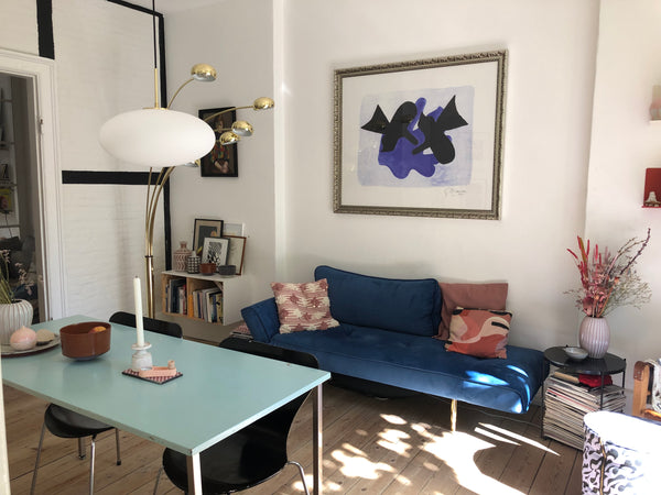 Centrally located apartment, 4-5 min from central station/6-8 min from Tivoli by Copenhagen, Denmark Centrally located  w/ direct access to garden Entire rental unit vacation rental 19753786