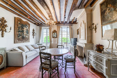 Overlooking the stunning Seine River and Notre Dame, this charming home fits 4 a  GuestReady - Authentic River-View Parisian-style F Entire rental unit vacation rental 18150331
