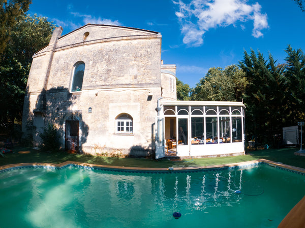 Etant hôte expérimenté, je vous propose cette grande maison de charme en pierre  Bordeaux, France Magnifique villa en pierre équipée avec piscine Entire villa vacation rental 666539794076912102