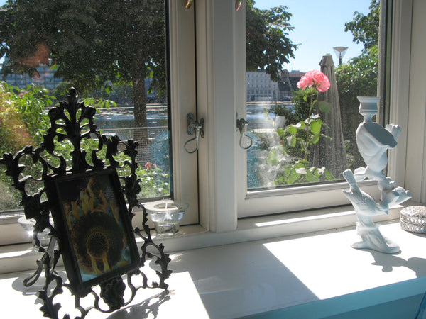 <b>The space</b><br />Charming and bright 3 room apartment right in the heart of Copenhagen, Denmark Superb flat by the lakes in CPH Entire rental unit vacation rental 859185